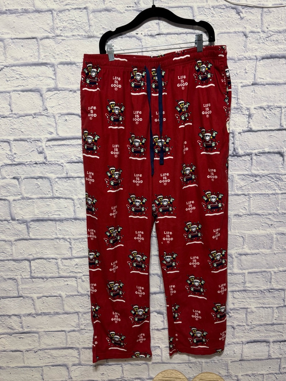 LIFE IS GOOD Christmas Santa Dog Pajama Bottoms Lounge Pants Mens Sz XL 
Excelle